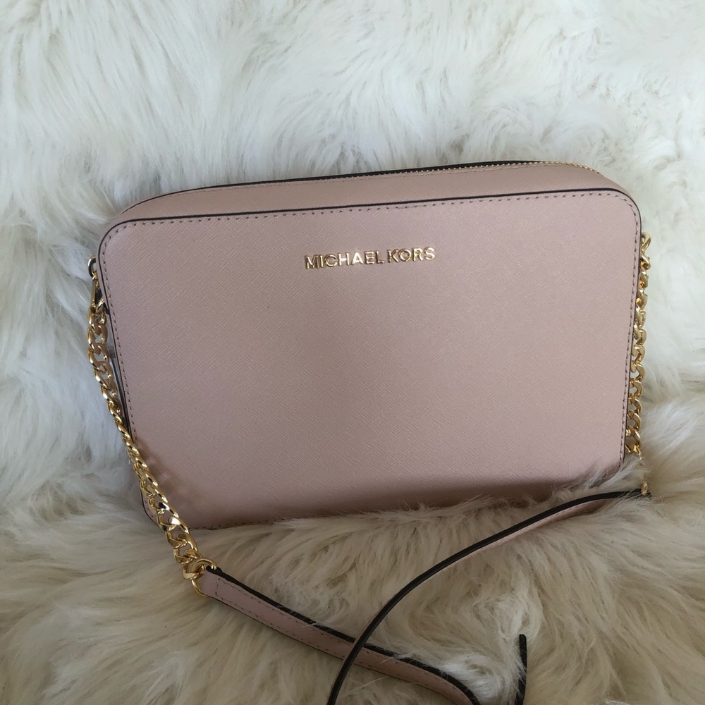 Sale 🎊 Beautiful Mk Jet Set Crossbody large🦄 - Picture 6 of 8